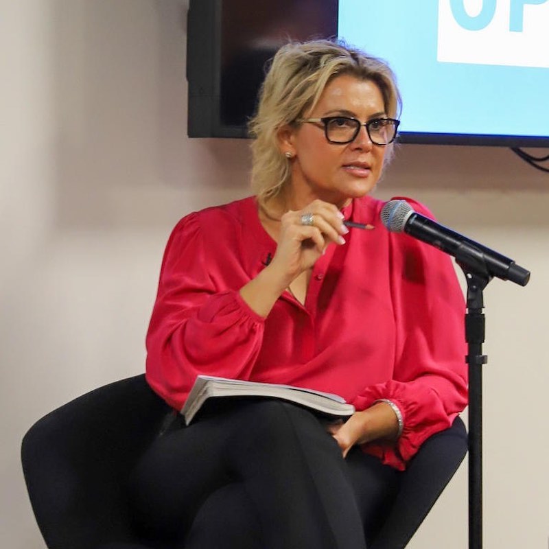 Mary Henderson personal branding